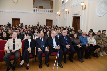 Nəsimi rayonunda Ümummilli lider  Heydər Əliyevin anım gününə həsr olunmuş “Sən elə bir zirvəsən” adlı tədbir keçirilib.