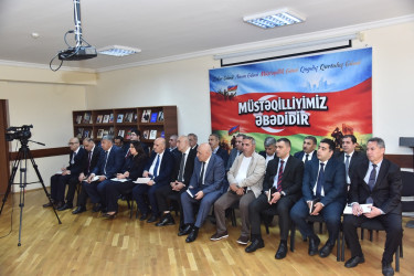 Nəsimi rayon İcra Hakimiyyətinin başçısı növbəti səyyar qəbul keçirib
