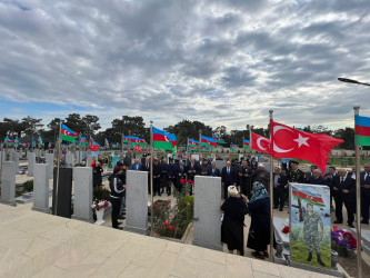 Vətən Müharibəsi Şəhidi Məmmədov Vuqar Elxan oğlunun şəhadət günündə əziz xatirəsi yad edildi.