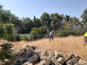 Rayonda tikinti aparılan binaların hasara alınmış ərazilərində  sanitar təmizlik işləri aparılıb.