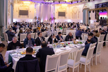 Nəsimi rayonunda iftar süfrəsi təşkil edildi.