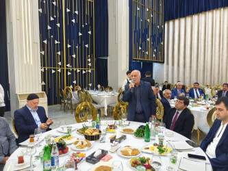 Nəsimi rayonunda Anım Günü ilə bağlı silsilə tədbirlər keçirilib.