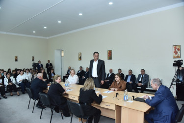 Nəsimi rayon İcra Hakimiyyətinin başçısı növbəti səyyar qəbul keçirib
