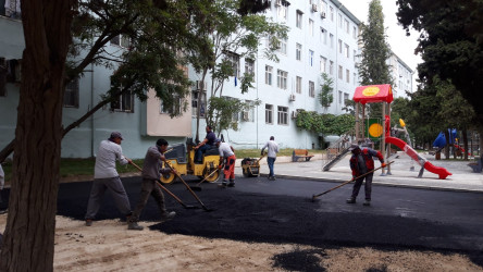 Asif Məhərrəmov 64, 20 yanvar 4/66 saylı binalarda abadlıq-quruculuq işləri davam etməkdədir.