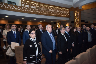 Nəsimi rayonunda Ulu öndər Heydər Əliyevin anım günü ilə bağlı “Heydər Əliyev zamanın fövqündə” adlı tədbir keçirilib.