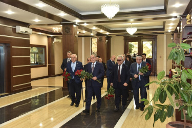 Nəsimi rayon İcra Hakimiyyətində 20 Sentyabr - Dövlət Suverenliyi Günü münasibətilə tədbir keçirilib.
