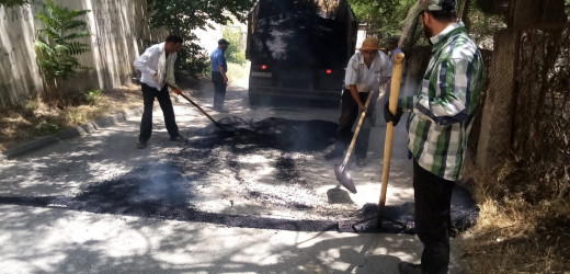 Nəsimi rayonunda məhəllədaxili yollarda asfalt işləri davam etdirilir.