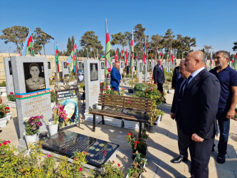 Vətən Müharibəsi Şəhidlərinin və Şəhid Kazımov Vüsal Vüqar oğlunun doğum günü ərəfəsində xatirəsi yad olundu.