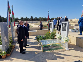 Vətən Müharibəsi Şəhidlərinin və Şəhid Kazımov Vüsal Vüqar oğlunun doğum günü ərəfəsində xatirəsi yad olundu.