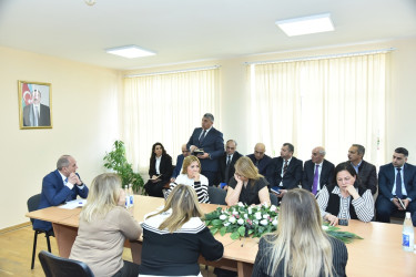 Nəsimi rayon İcra Hakimiyyətinin başçısı növbəti səyyar qəbul keçirib