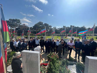 Vətən müharibəsi Şəhidi Abdullayev İbrahim Habil  oğlunun doğum günündə əziz xatirəsi yad olundu.