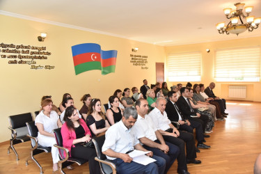 Nəsimi rayon İcra Hakimiyyətinin başçısı növbəti səyyar qəbul keçirib
