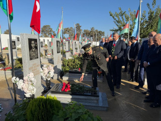 Vətən Müharibəsi Şəhidi Zeynallı Rəşad Qiyas oğlunun şəhadət günündə əziz xatirəsi yad edildi.