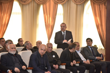 Nəsimi rayon İcra Hakimiyyətində rayonun şəhid ailələri və müharibə əlilləri ilə görüş keçirilib.