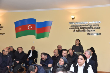 Nəsimi Rayon İcra Hakimiyyətinin başçısı Elxan İbrahimov 1 nömrəli Sahə İnzibati Ərazi Dairəsi üzrə səyyar qəbul keçirib.