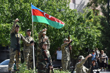 Nəsimi rayonunda 27 Sentyabr - Anım günü münasibətilə  rayon ərazisində yerləşən “Zəfər bağı”nda tədbir keçirilib.