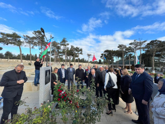 Vətən Müharibəsi Şəhidi Baxşəliyev Natiq Saleh oğlunun şəhadət günündə əziz xatirəsi yad edildi.