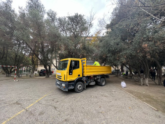 Nəsimi rayonu Bakıxanov küçəsi 42 saylı binada abadlıq işlərinə başlanılıb.