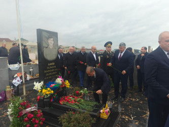 Vətən Müharibəsi Şəhidi Ələsgərov Ələkbər İsgəndər oğlunun şəhadət günündə əziz xatirəsi yad edildi.