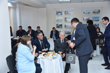 Nəsimi rayonunda Ümummilli lider Heydər Əliyev ili ilə əlaqədar “Mən dünyada müəllimdən yüksək ad tanımıram” mövzusunda tədbir keçirildi.