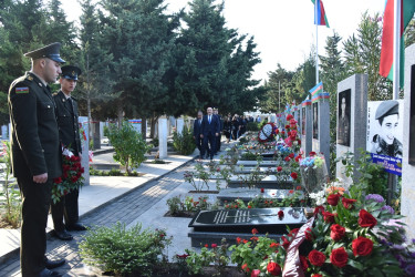 Anım günündə 2 saylı Fəxri və Şəhidlər Xiyabanında  dəfn olunmuş Şəhidlər ziyarət olundu.