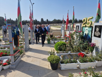 Vətən Müharibəsi Şəhidi Novruzov Aqşin Şahin oğlunun doğum günü ərəfəsində xatirəsi yad olundu.