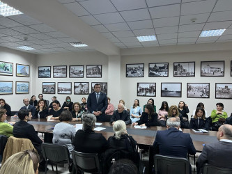 Nəsimi rayonunda “Gender əsaslı məişət zorakılığı ilə mübarizə sahəsində ictimai müzakirələrin təşkili” mövzusunda tədbir keçirilib.