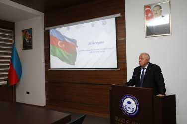 Nəsimi rayonunda 20 Sentyabr - Azərbaycanda Dövlət Suverenliyi Günü münasibətilə “Azərbaycanın Suverenliyi - Milli İradəmizin Təntənəsi” mövzusunda dəyirmi masa keçirilib.