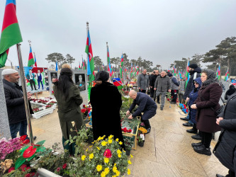 Vətən müharibəsi Şəhidi  Babaxanov Elman Ağamirzə oğlunun doğum günündə əziz xatirəsi yad olundu.