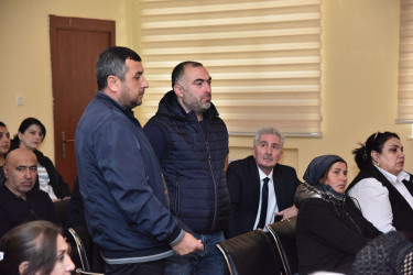 Nəsimi Rayon İcra Hakimiyyətinin başçısı Elxan İbrahimov 1 nömrəli Sahə İnzibati Ərazi Dairəsi üzrə səyyar qəbul keçirib.