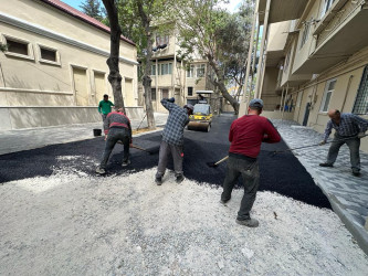 Səməd Vurğun 112 saylı ünvanda asfaltlaşma işləri aparılır.