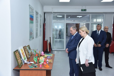 Nəsimi rayon İcra Hakimiyyətinin başçısı növbəti səyyar qəbul keçirib