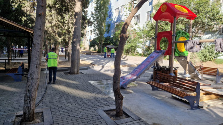 Asif Məhərrəmov 64, 20 yanvar 4/66 saylı binalarda abadlıq-quruculuq işləri davam etməkdədir.