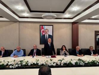 Nəsimi rayonunda 27 Sentyabr - Anım Gününün beşinci ildönümü münasibətilə “27 Sentyabr – Qələbəyə aparan yolun başlanğıcı ” adlı dəyirmi masa  keçirilib.