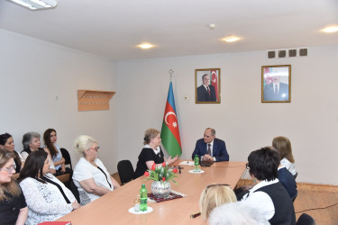 Nəsimi rayon İcra Hakimiyyətinin başçısı növbəti səyyar qəbul keçirib