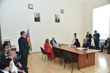 Nəsimi rayon İcra Hakimiyyətinin başçısı növbəti səyyar qəbul keçirib