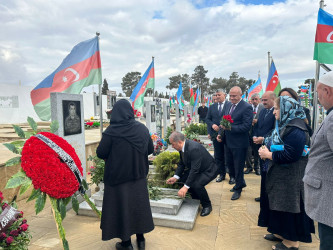 Vətən Müharibəsi Şəhidi Məmmədov Vüqar Elxan oğlunun şəhadət günündə əziz xatirəsi yad edildi.