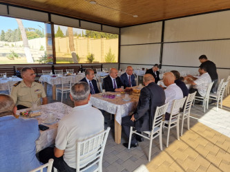 Vətən Müharibəsi Şəhidlərinin və Şəhid Kazımov Vüsal Vüqar oğlunun doğum günü ərəfəsində xatirəsi yad olundu.