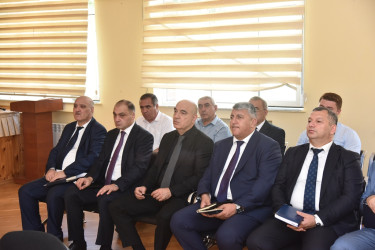 Nəsimi rayon İcra Hakimiyyətinin başçısı növbəti səyyar qəbul keçirib
