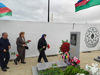 Vətən Müharibəsi Şəhidi Məmmədov Azad Tahir oğlunun şəhadət günündə əziz xatirəsi yad edildi.