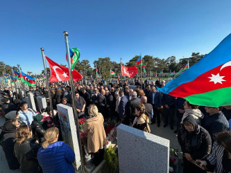 Vətən Müharibəsi Şəhidi Səfərov Məmmədağa Balakişi  oğlunun şəhadət günündə əziz xatirəsi yad edildi.