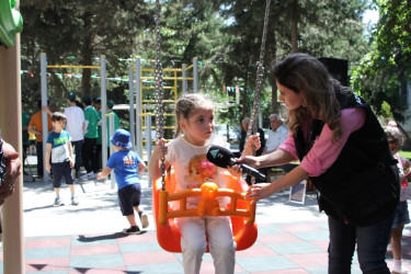 Nəsimi rayonunda növbəti “Abad həyət” sakinlərin istifadəsinə verilib.