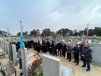 Vətən Müharibəsi Şəhidi Novruzov Aqşin Şahin oğlunun şəhadət günündə əziz xatirəsi yad edildi.