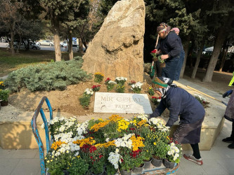 Nəsimi rayonunda Zəfər Günü münasibəti ilə ağacəkmə aksiyası keçirilib.