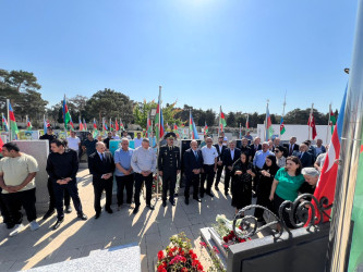 Vətən müharibəsi Şəhidi Əliyev Rauf Səxavət oğlunun doğum günündə əziz xatirəsi yad olundu.