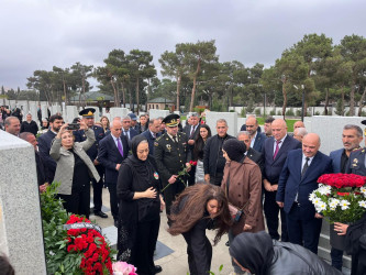 Vətən Müharibəsi Şəhidi  Zeynallı Rəşad Qiyas oğlunun şəhadət günündə əziz xatirəsi yad edildi.