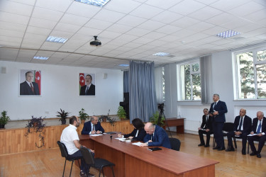 Nəsimi rayon İcra Hakimiyyətinin başçısı növbəti səyyar qəbul keçirib.