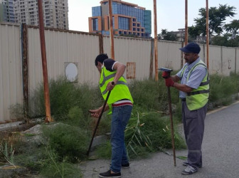 Rayonda tikinti aparılan binaların hasara alınmış ərazilərində  sanitar təmizlik işləri aparılıb.