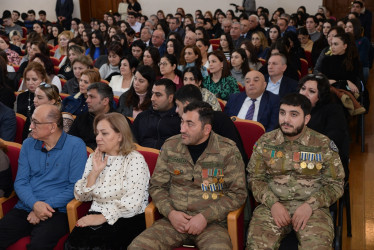 Nəsimi rayonunda Ümummilli lider  Heydər Əliyevin anım gününə həsr olunmuş “Sən elə bir zirvəsən” adlı tədbir keçirilib.