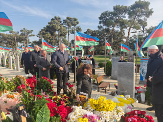 Vətən Müharibəsi Şəhidi Tarıverdiyev Nicat Şöhrət oğlunun doğum günündə əziz xatirəsi yad edildi.